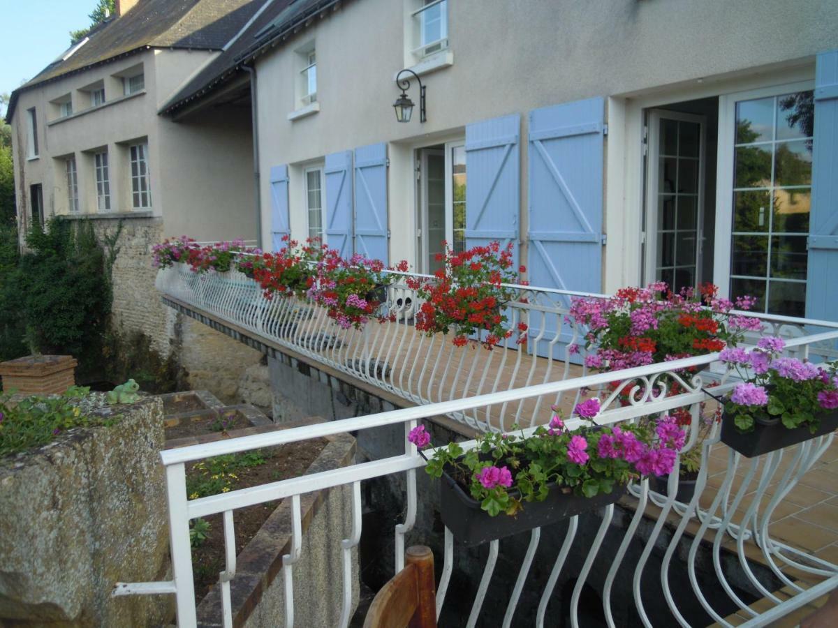Moulin De L'Abbesse Bed & Breakfast Thouars Eksteriør bilde