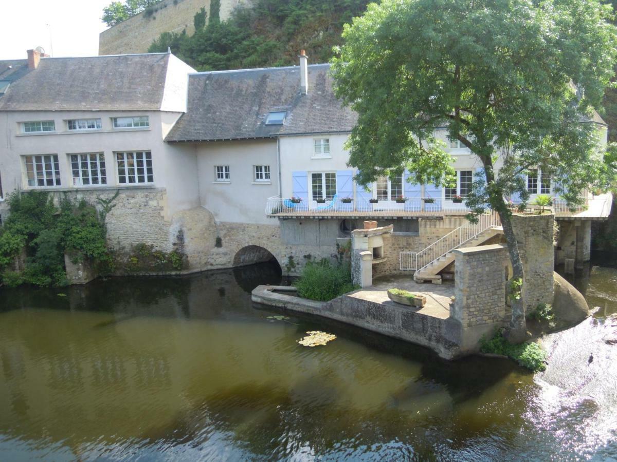 Moulin De L'Abbesse Bed & Breakfast Thouars Eksteriør bilde